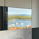 Panorama Penthouse アパート プナト