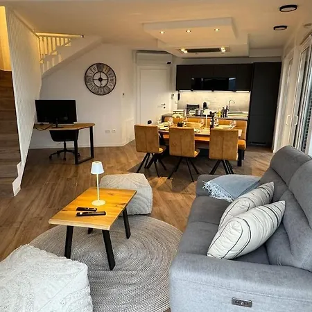 Panorama Penthouse شقة